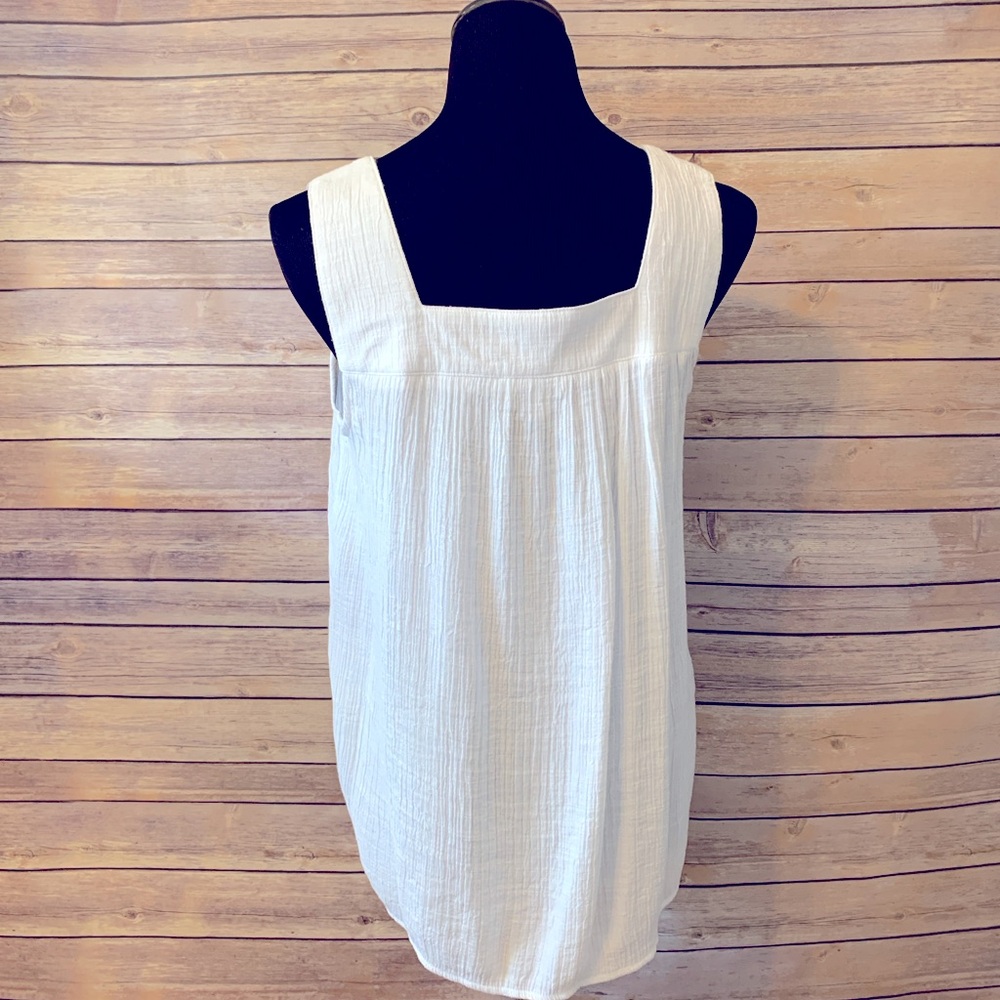 Wonderly Tank Top - Picture 2 of 4